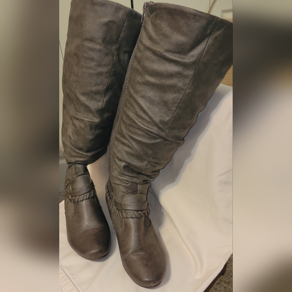 baretraps wide width